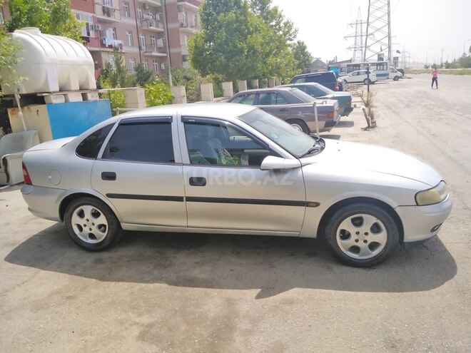 Opel Vectra 1997, 326,000 km - 1.8 l - Bakı