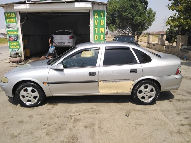 Opel Vectra 1997, 326,000 km - 1.8 l - Bakı