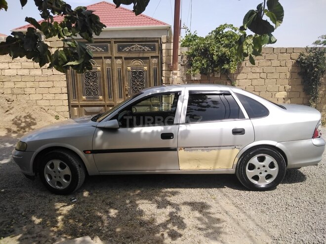 Opel Vectra 1997, 326,000 km - 1.8 l - Bakı