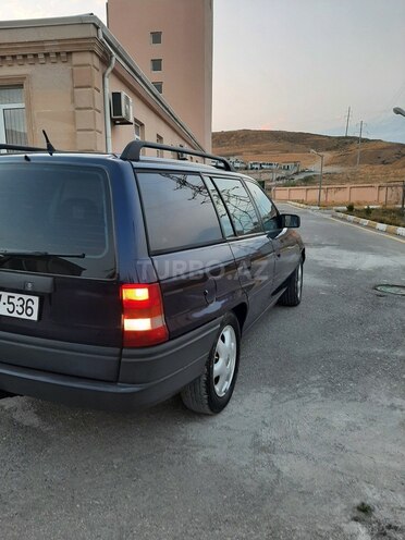 Opel Astra 1993, 307,000 km - 1.6 л - Bakı
