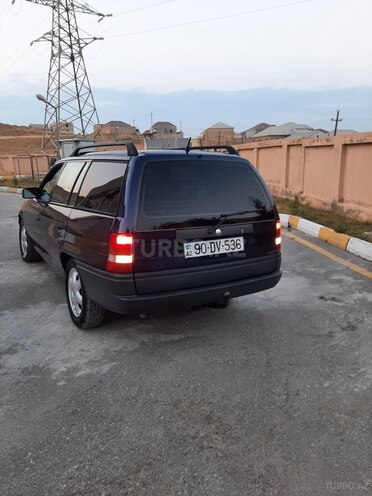 Opel Astra 1993, 307,000 km - 1.6 л - Bakı