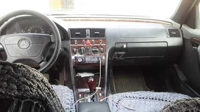 Mercedes C 220 1996, 180,000 km - 2.2 l - Hacıqabul