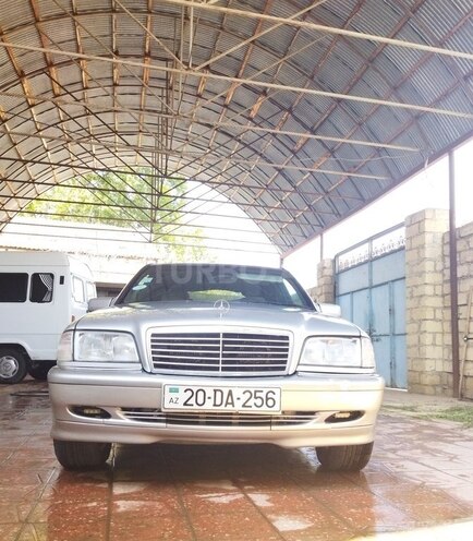 Mercedes C 200 1998, 200,000 km - 2.0 l - Gəncə