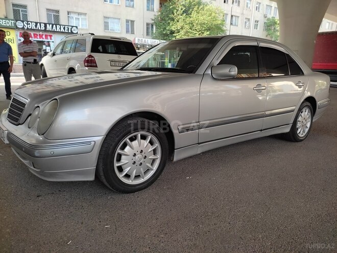 Mercedes E 270 2000, 351,000 km - 2.7 l - Bakı