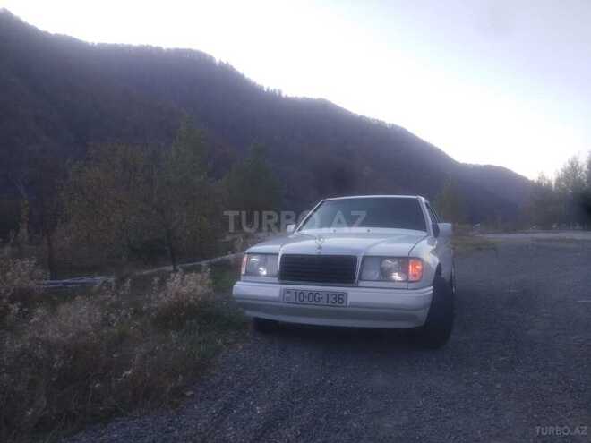 Mercedes E 230 1990, 295,980 km - 2.3 l - Qəbələ