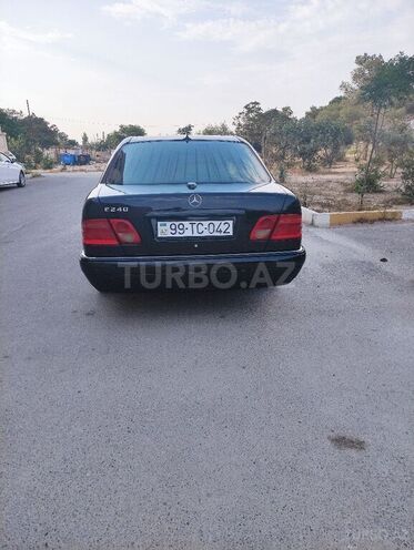 Mercedes E 240 1997, 338,000 km - 2.4 l - Bakı