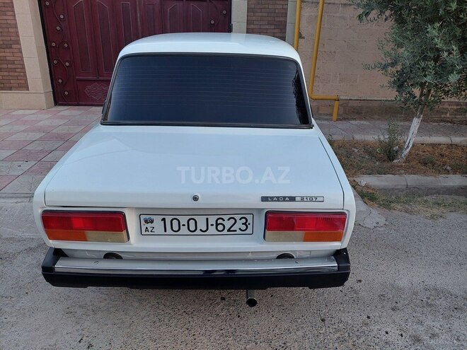 LADA (VAZ) 2107 2005, 131,600 km - 1.5 l - Salyan