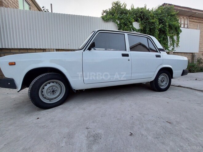 LADA (VAZ) 2107 2005, 131,600 km - 1.5 l - Salyan