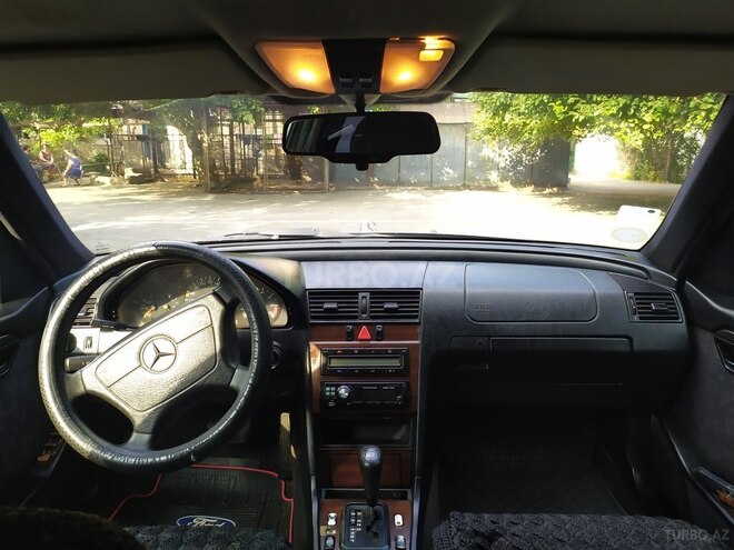 Mercedes C 200 1997, 300,000 km - 2.0 l - Bakı