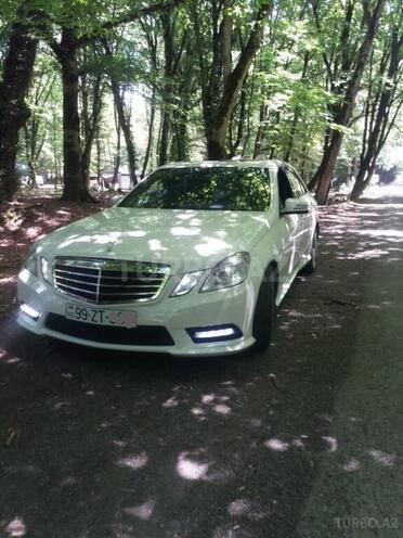 Mercedes E 350 2010, 220,000 km - 3.5 l - Qəbələ