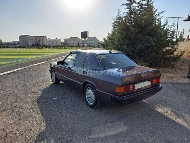 Mercedes 190 1991, 250,000 km - 2.0 l - Şirvan