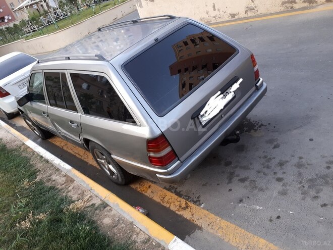 Mercedes E 300 1987, 267,000 km - 3.0 l - Bakı