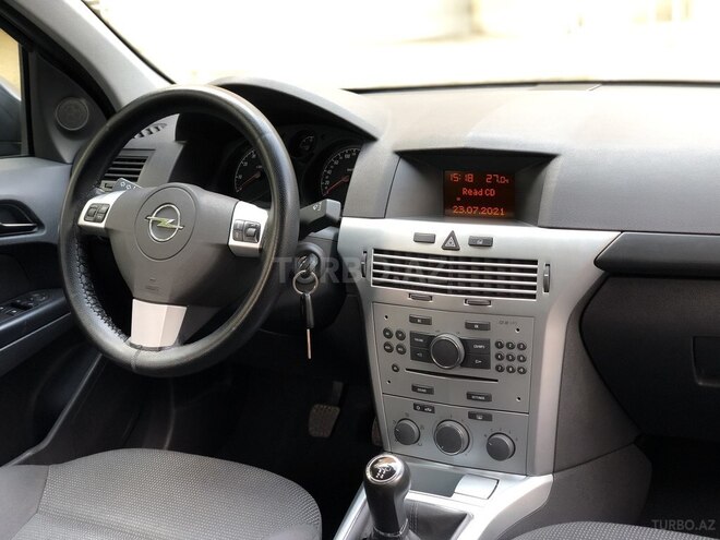 Opel Astra 2009, 145,000 km - 1.4 l - Bakı
