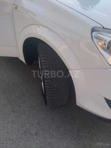 Opel Astra 2009, 178,000 km - 1.3 л - Bakı