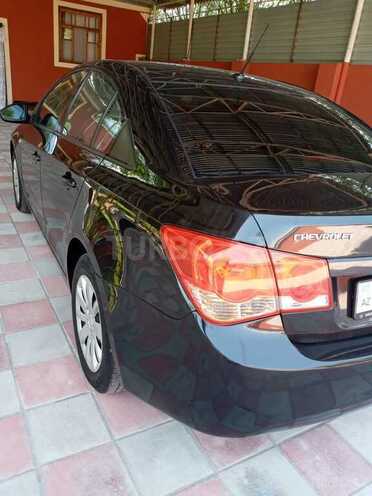 Chevrolet Cruze 2011, 288,000 km - 1.6 л - Ucar