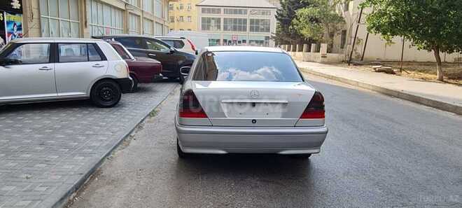 Mercedes C 220 2000, 310,000 km - 2.2 l - Sumqayıt
