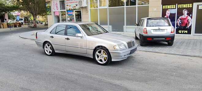 Mercedes C 220 2000, 310,000 km - 2.2 l - Sumqayıt