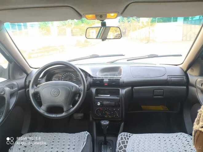 Opel Astra 1995, 140,309 km - 2.0 l - Bakı