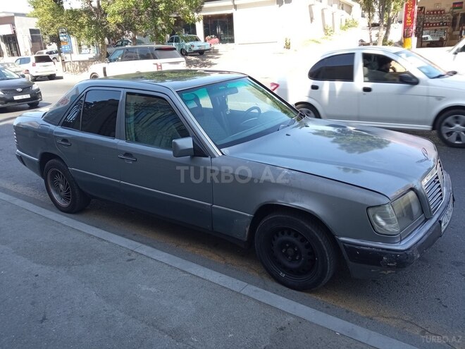 Mercedes E 230 1990, 380,000 km - 2.3 l - Bakı