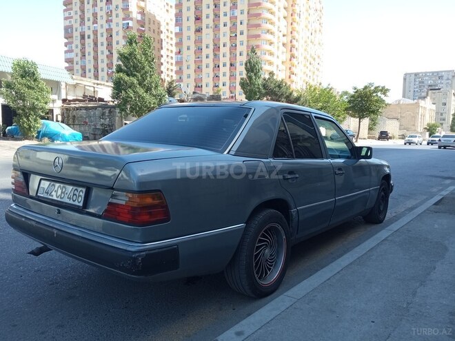 Mercedes E 230 1990, 380,000 km - 2.3 l - Bakı
