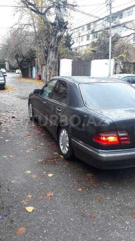 Mercedes E 220 2001, 502,836 km - 2.2 l - Bakı