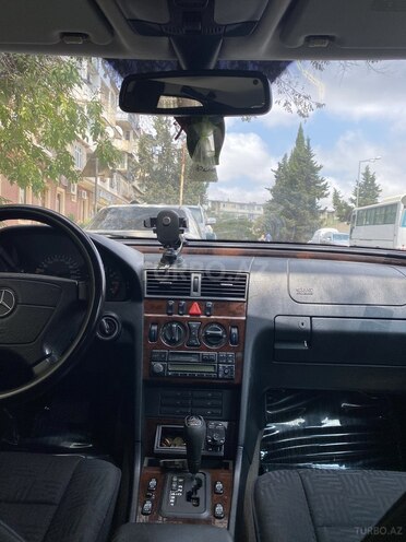 Mercedes C 240 1997, 269,000 km - 2.4 l - Bakı
