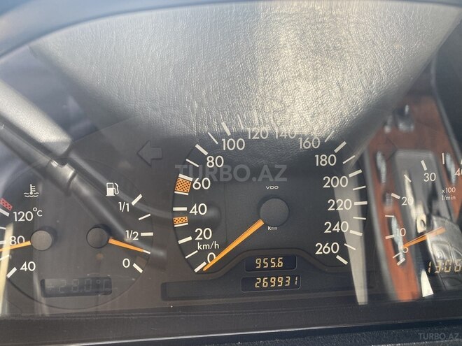 Mercedes C 240 1997, 269,000 km - 2.4 l - Bakı