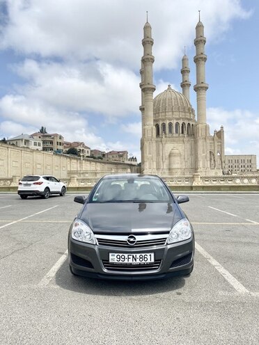 Opel Astra 2009, 139,000 km - 1.4 л - Bakı