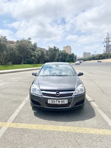 Opel Astra 2009, 139,000 km - 1.4 л - Bakı