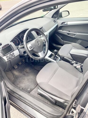 Opel Astra 2009, 139,000 km - 1.4 л - Bakı