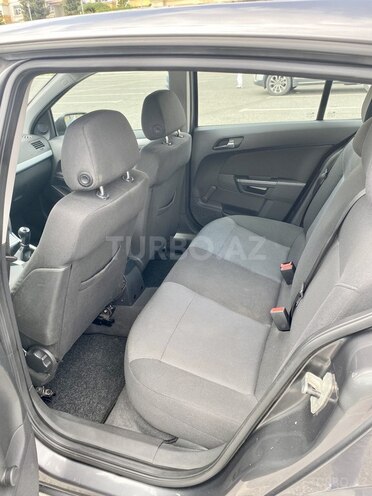Opel Astra 2009, 139,000 km - 1.4 л - Bakı