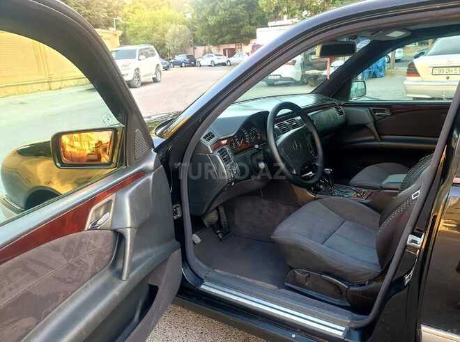 Mercedes E 280 1997, 240,000 km - 2.8 л - Bakı