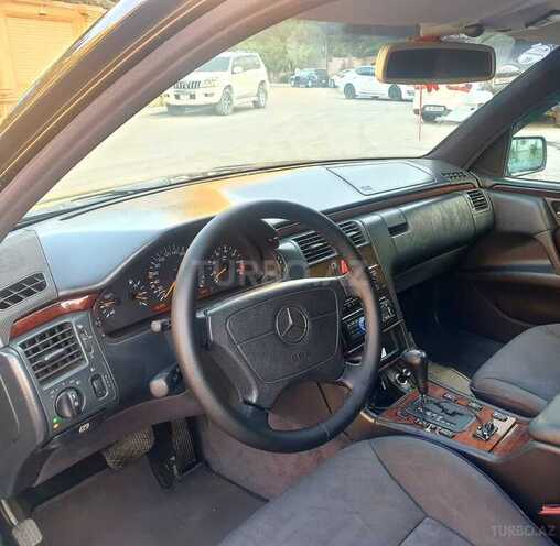Mercedes E 280 1997, 240,000 km - 2.8 л - Bakı