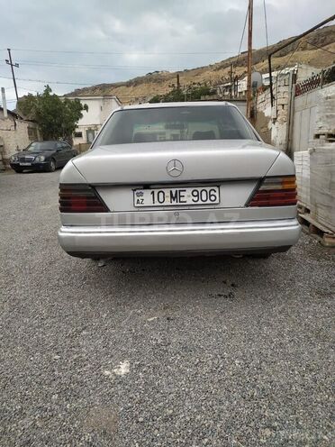 Mercedes E 200 1989, 200,000 km - 2.0 l - Bakı
