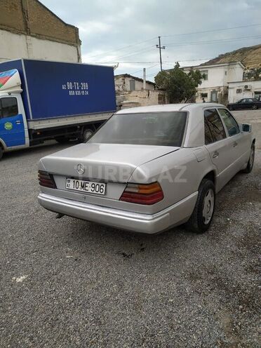 Mercedes E 200 1989, 200,000 km - 2.0 l - Bakı
