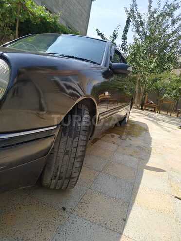 Mercedes E 200 1997, 350,000 km - 2.0 l - Bakı