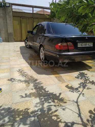 Mercedes E 200 1997, 350,000 km - 2.0 l - Bakı