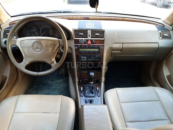 Mercedes C 230 1998, 220,000 km - 2.3 л - Sumqayıt