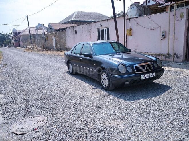 Mercedes E 220 2000, 280,000 km - 2.2 l - Bakı