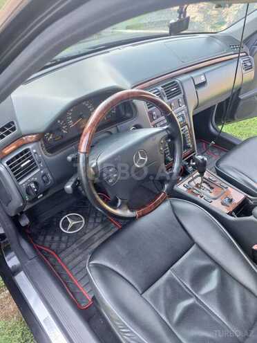 Mercedes E 320 2001, 313,000 km - 3.2 л - Balakən