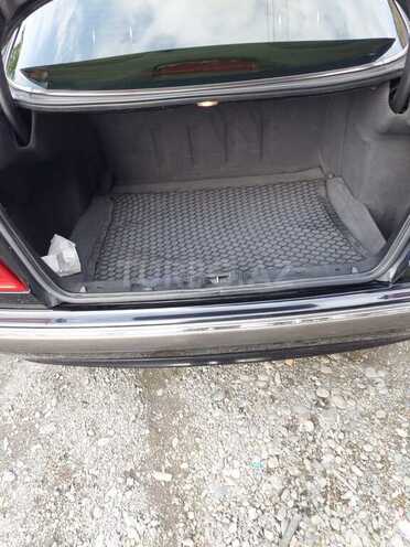 Mercedes E 320 2001, 313,000 km - 3.2 л - Balakən