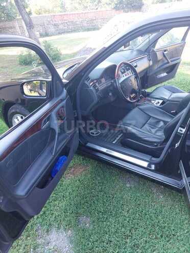 Mercedes E 320 2001, 313,000 km - 3.2 л - Balakən