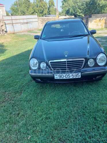 Mercedes E 320 2001, 313,000 km - 3.2 л - Balakən
