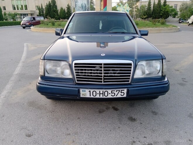 Mercedes E 220 1993, 254,800 km - 2.2 l - Sumqayıt
