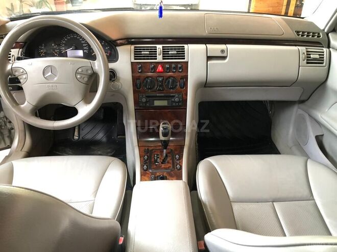 Mercedes E 270 2000, 298,497 km - 2.7 l - Neftçala