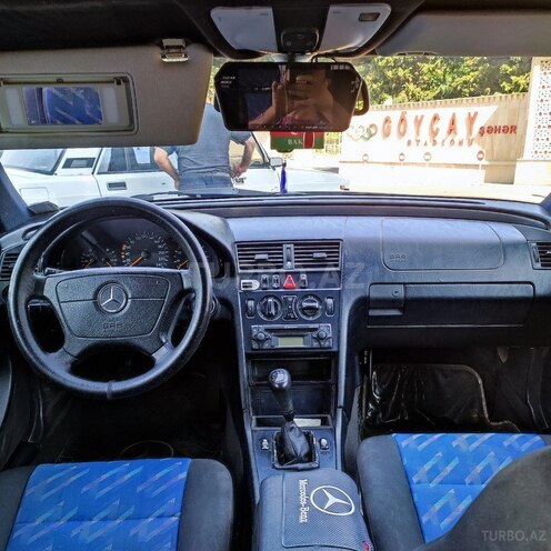 Mercedes C 180 2000, 280,000 km - 1.8 l - Göyçay