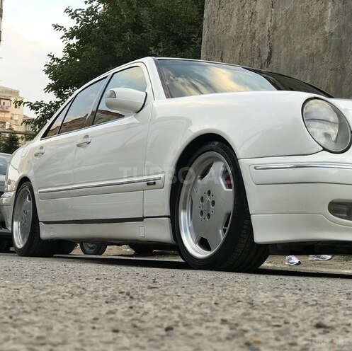 Mercedes E 240 2000, 311,528 km - 2.4 l - Bakı