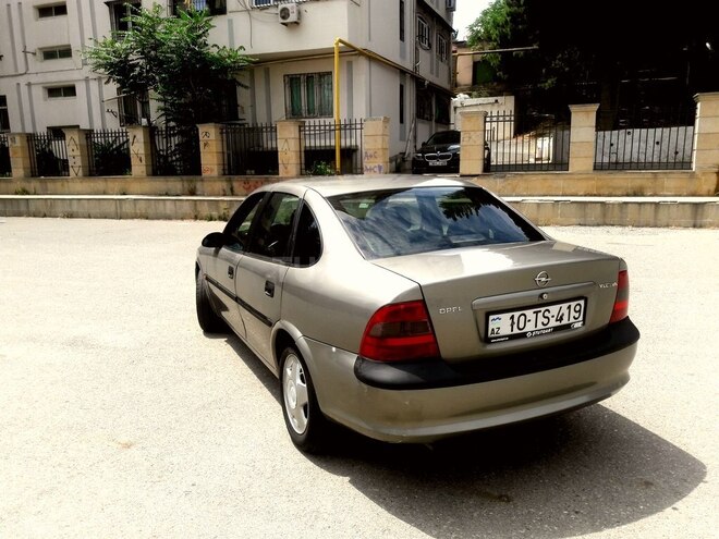 Opel Vectra 1998, 23,526 km - 1.6 л - Bakı