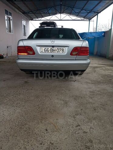 Mercedes E 230 1997, 380,000 km - 2.3 l - Saatlı