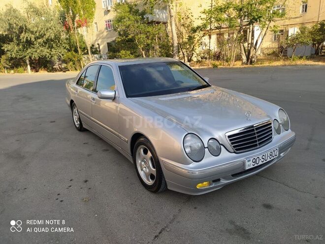 Mercedes E 240 2000, 318,000 km - 2.4 л - Bakı